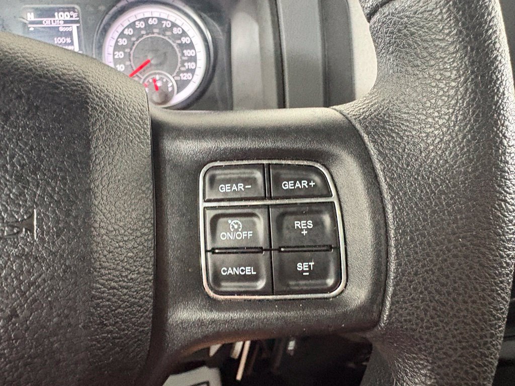 Used 2018 RAM 1500 Express AWD/4WD image 21