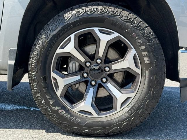 Certified 2024 Chevrolet Silverado 1500 LT AWD/4WD image 16