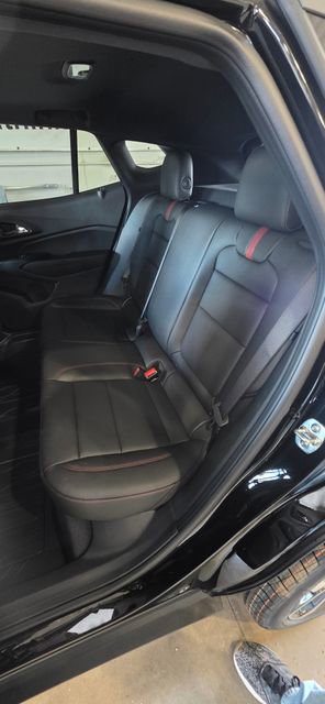 New 2026 Chevrolet Trax RS w/ Sunroof Package image 27