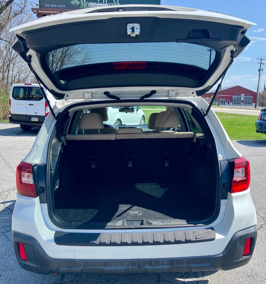 Used 2018 Subaru Outback 2.5i Premium image 7