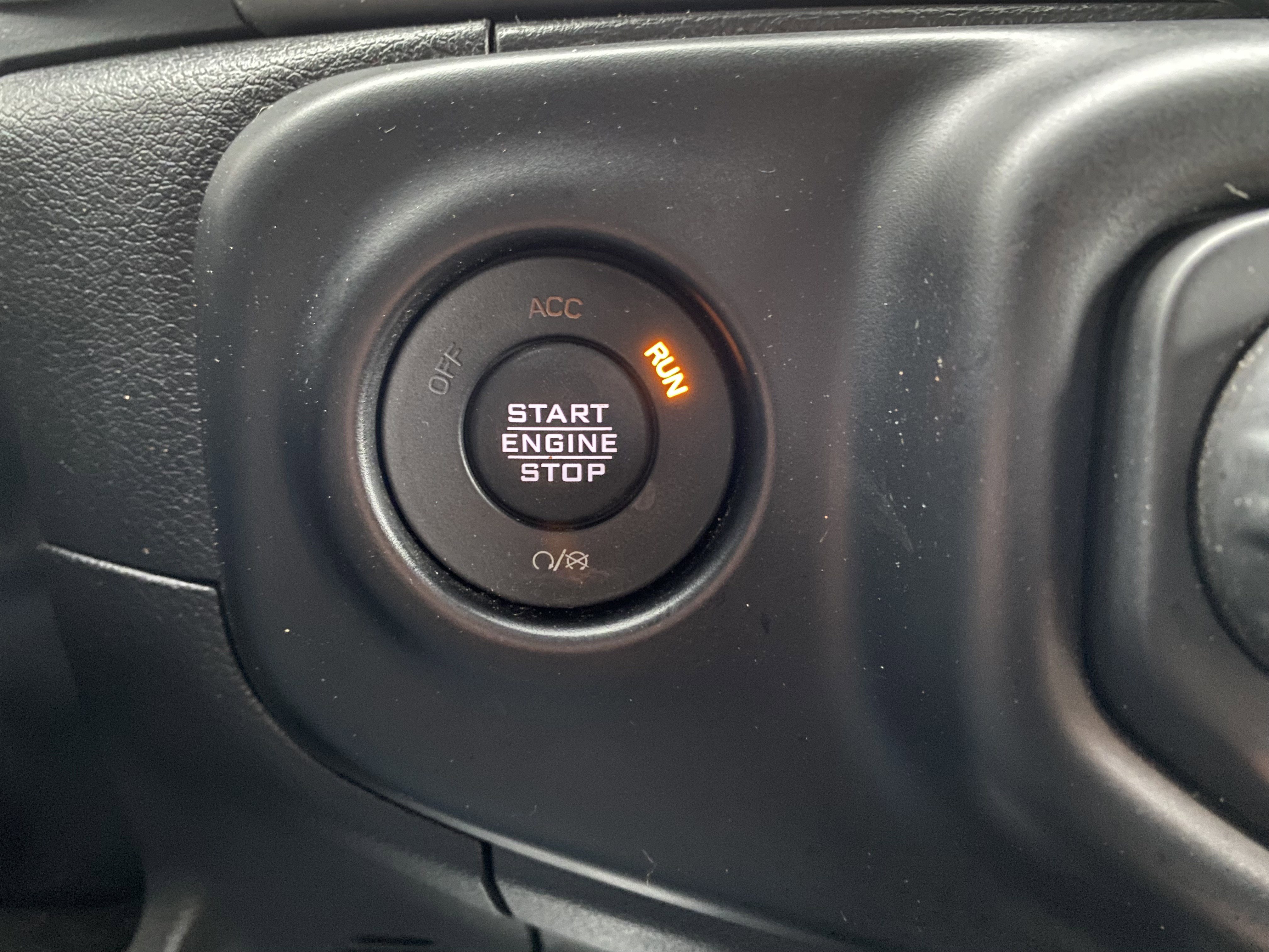 Used 2022 Jeep Gladiator Sport image 28