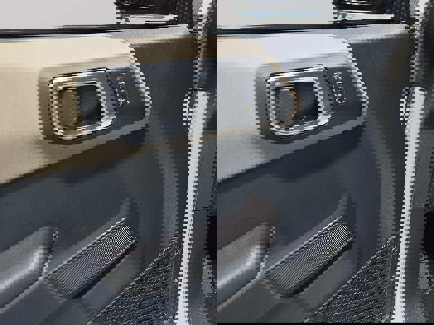 Used 2024 Ford Bronco Wildtrak image 10