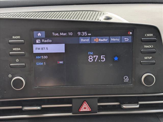 Used 2021 Hyundai Elantra SEL image 16