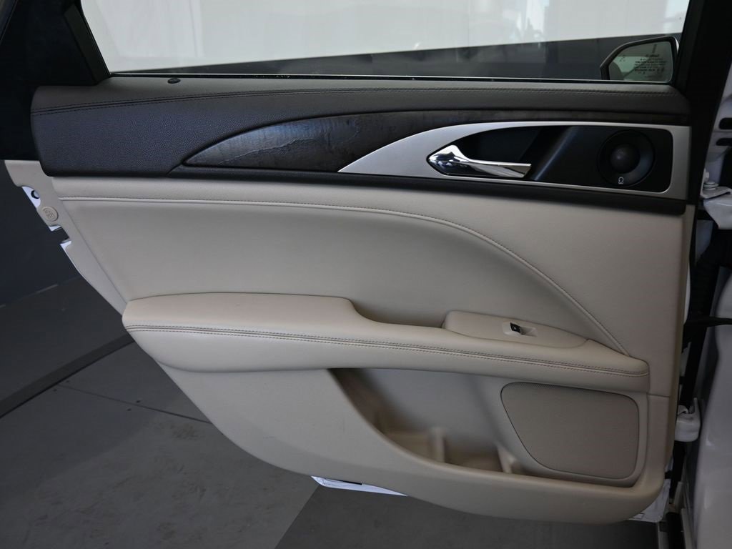 Used 2019 Lincoln MKZ Reserve w/ Reserve Plus Package image 32