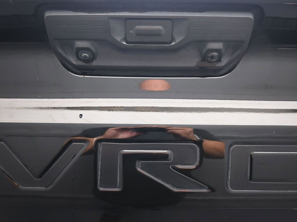 Used 2024 Chevrolet Silverado 1500 Custom w/ Turbomax Blackout Package image 10