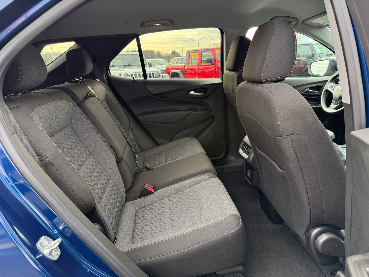 Used 2022 Chevrolet Equinox LT image 24