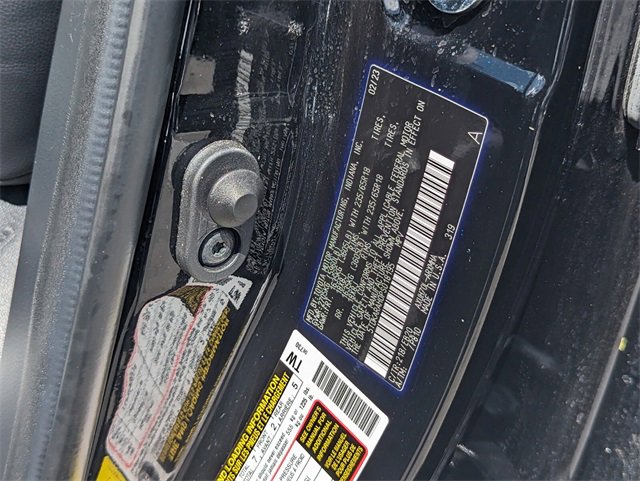 Used 2023 Toyota Highlander XLE image 25