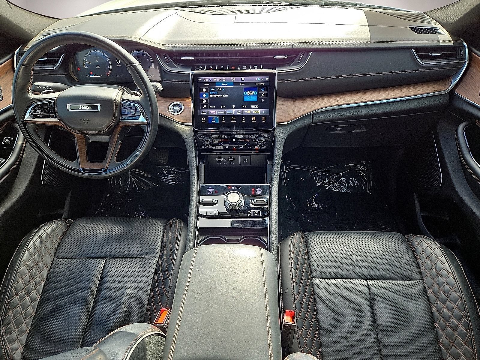Used 2023 Jeep Grand Cherokee L Summit w/ MOPAR Finishing Package AWD/4WD image 19