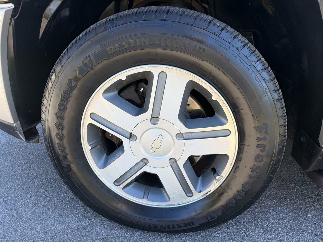 Used 2004 Chevrolet TrailBlazer LT w/ LT Preferred Equipment Group image 11