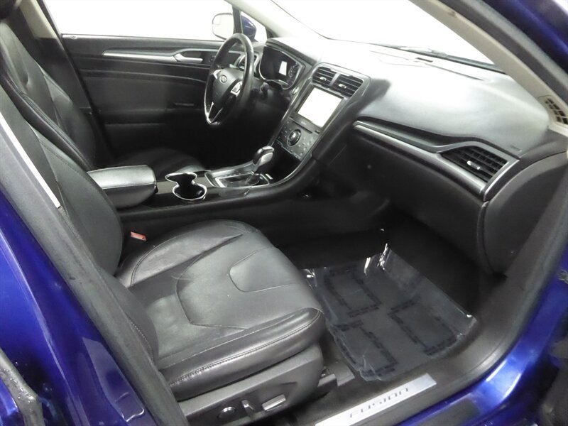 Used 2015 Ford Fusion Titanium AWD/4WD image 21