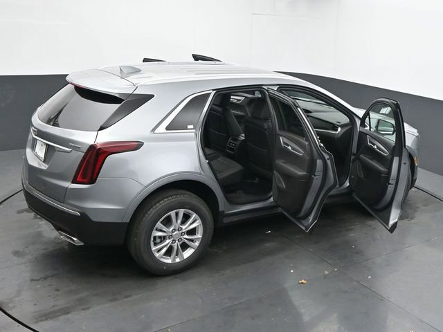 New 2026 Cadillac XT5 Luxury w/ LPO, Floor Liner Package AWD/4WD image 58