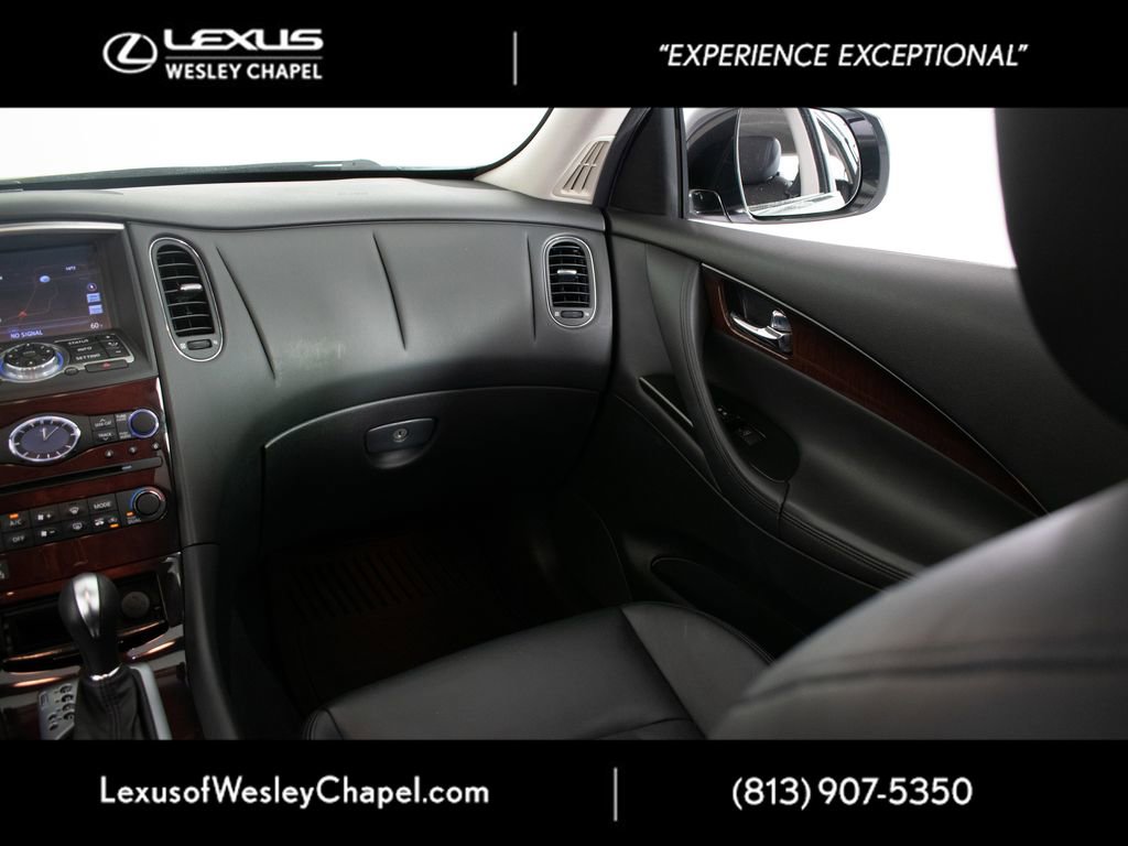 Used 2017 INFINITI QX50 AWD w/ Deluxe Touring Package image 26