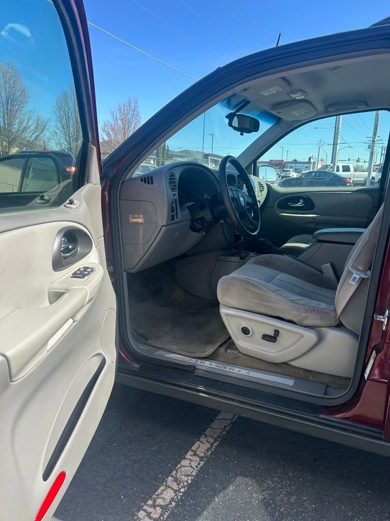 Used 2005 Chevrolet TrailBlazer LS w/ LS Preferred Equipment Group image 12