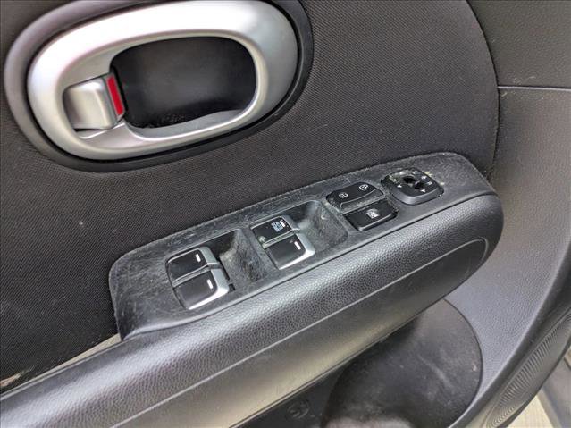 Used 2018 Kia Soul Base image 10