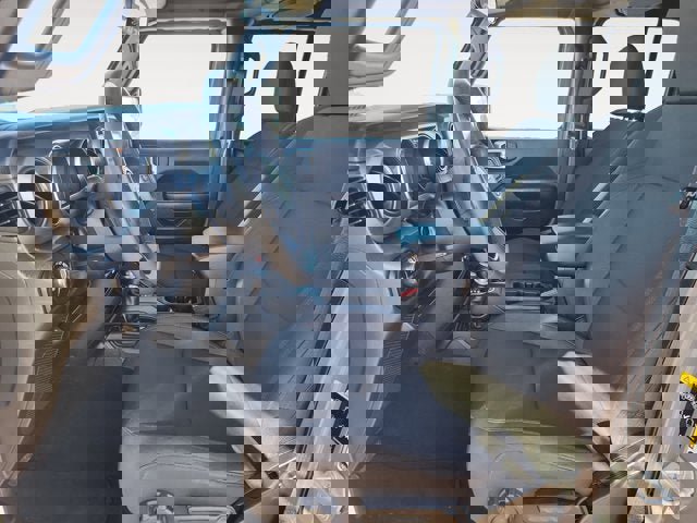 Used 2023 Jeep Wrangler Sport S image 9