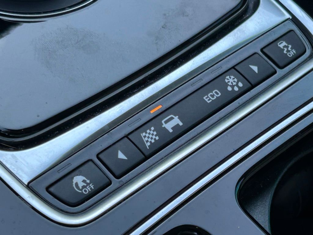 Used 2019 Jaguar F-PACE Prestige image 35