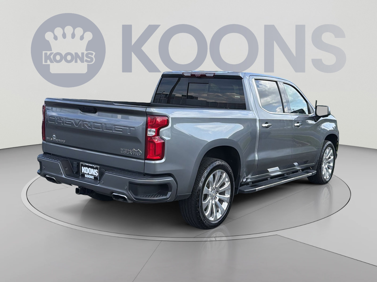 Used 2021 Chevrolet Silverado 1500 High Country w/ Technology Package AWD/4WD image 7