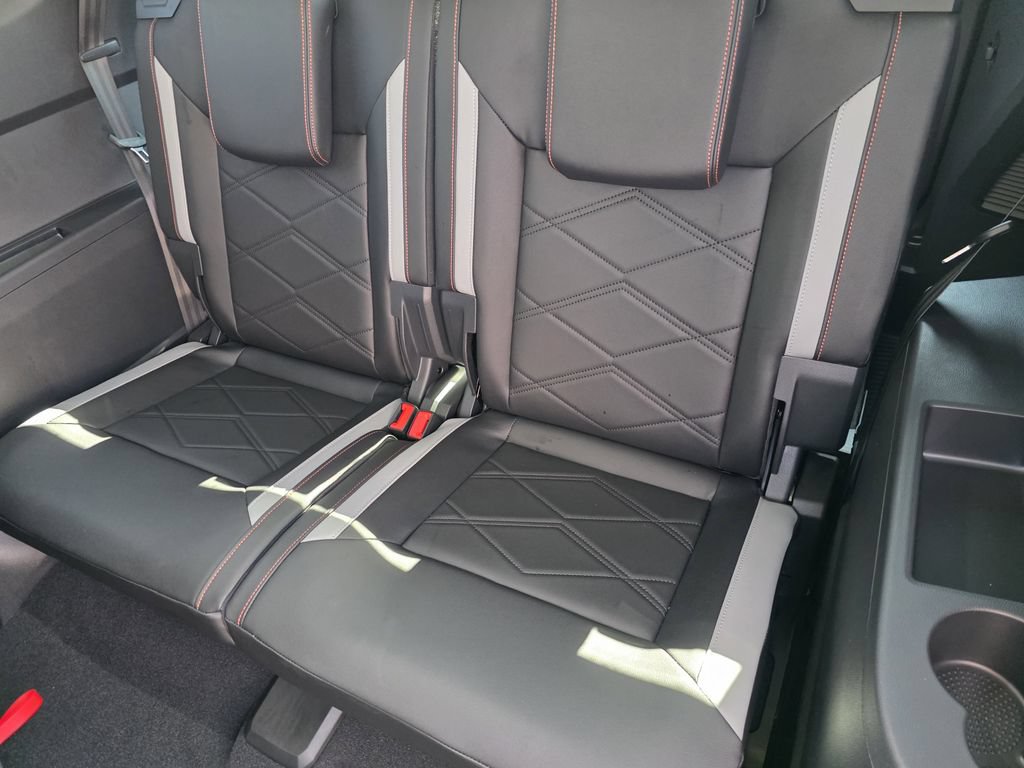 New 2026 Volkswagen Atlas Peak Edition AWD/4WD image 26