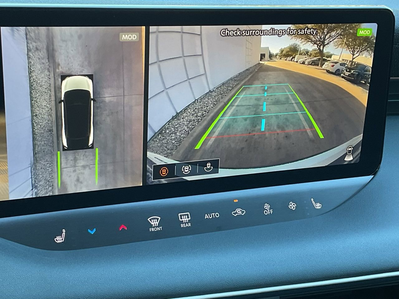 New 2026 Nissan Leaf Platinum+ w/ Cargo Package (Platinum+) image 33