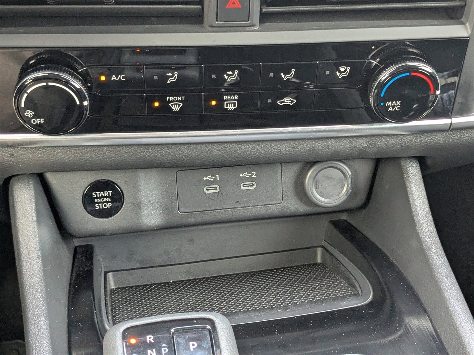 Used 2025 Nissan Rogue S image 21