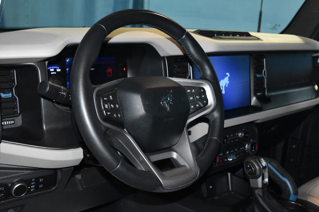 Used 2022 Ford Bronco Wildtrak image 2