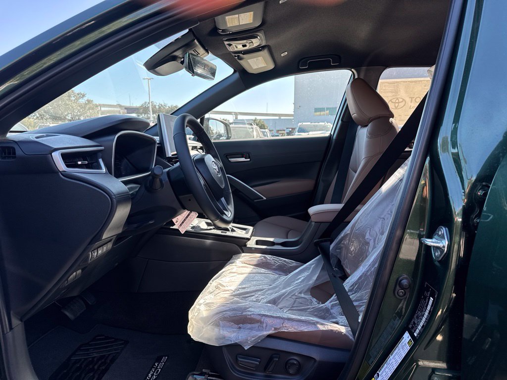 New 2026 Toyota Corolla Cross XLE FWD image 7