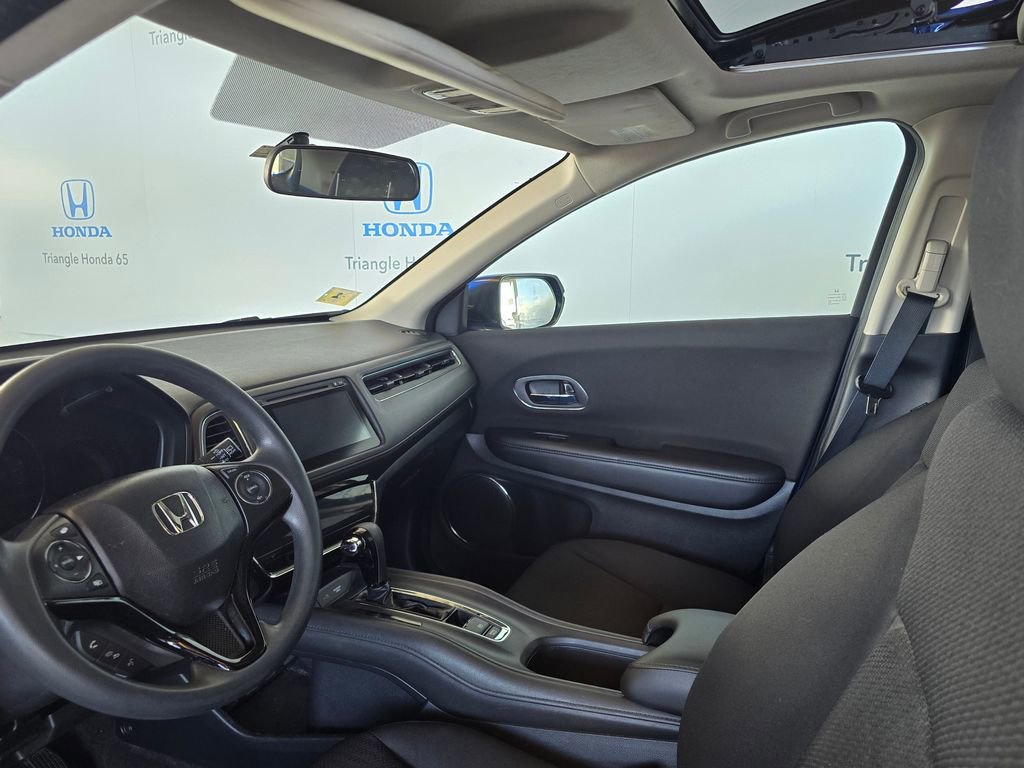Used 2018 Honda HR-V EX image 24