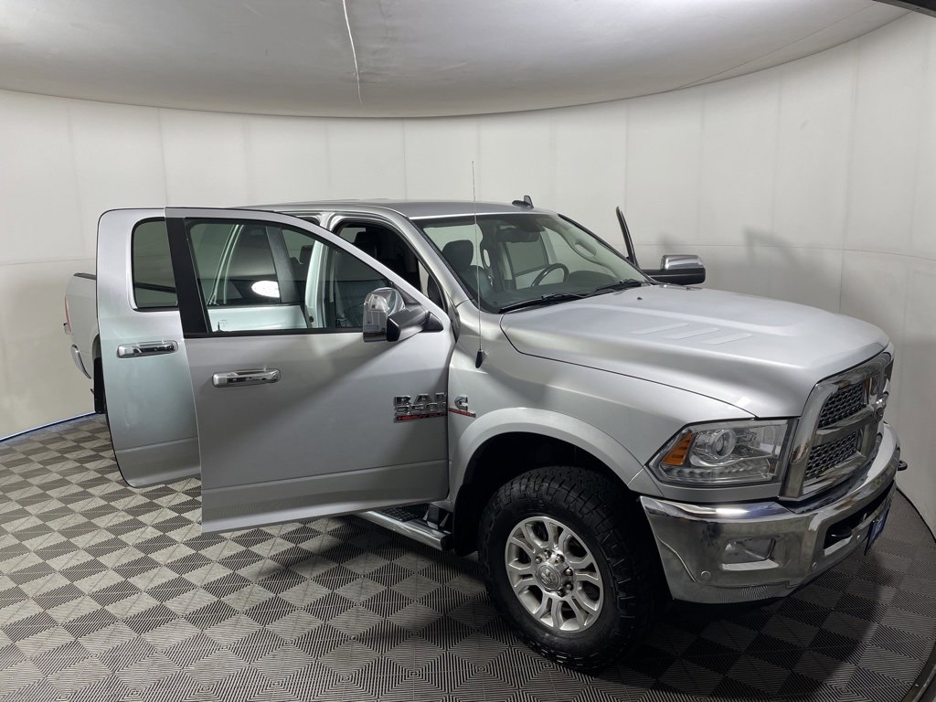Used 2016 RAM 3500 Laramie image 8