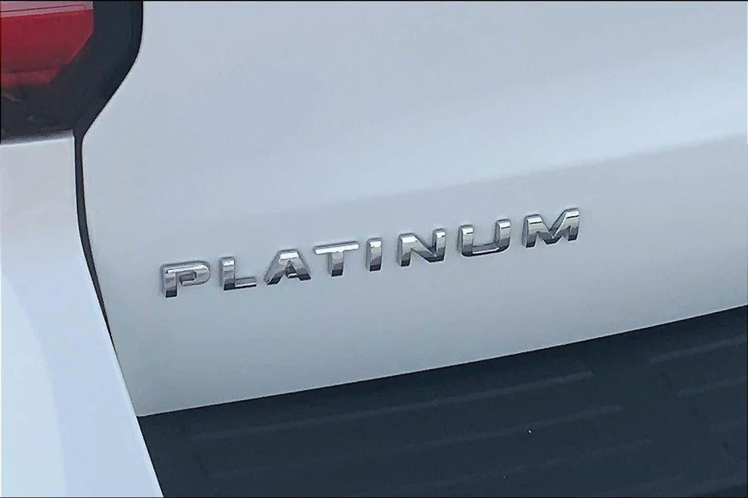 Used 2024 Ford Expedition Platinum AWD/4WD image 10