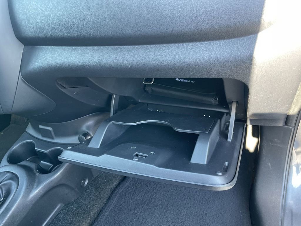 Used 2018 Nissan Versa S image 27