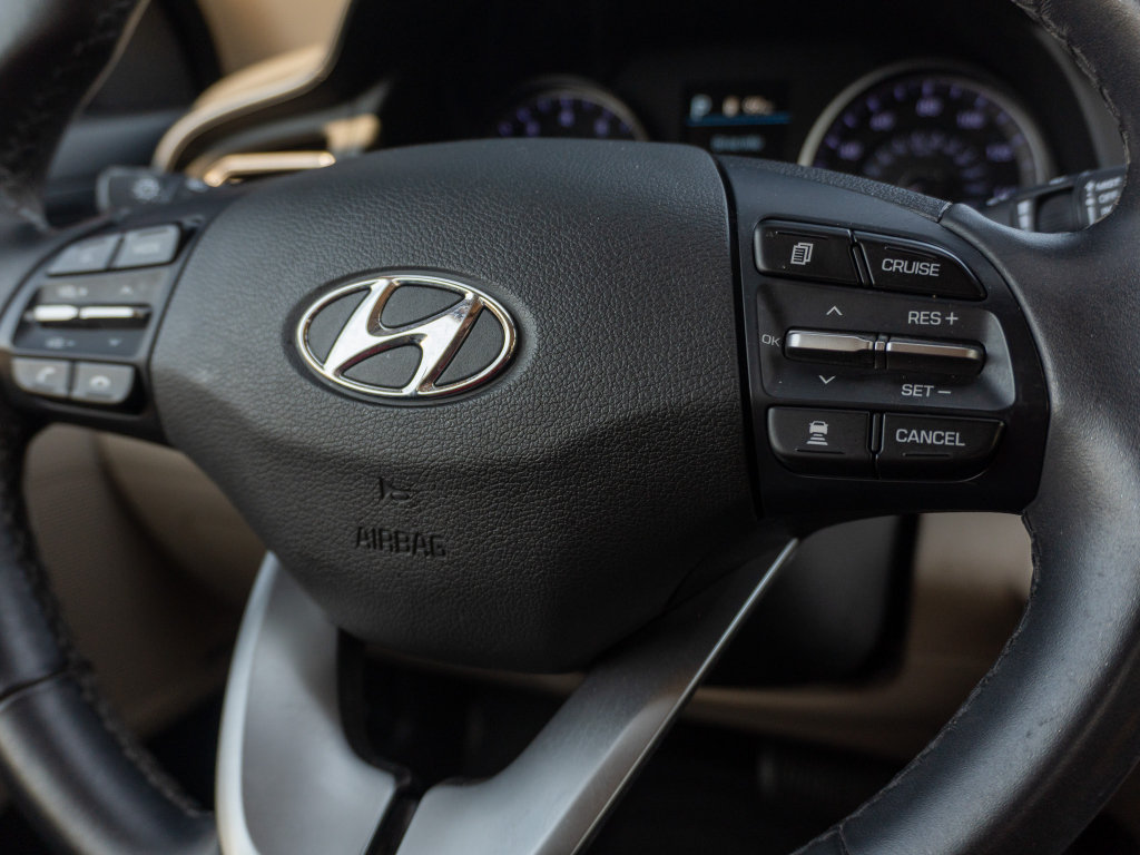 Used 2020 Hyundai Elantra Limited w/ Ultimate Package 03 FWD image 29