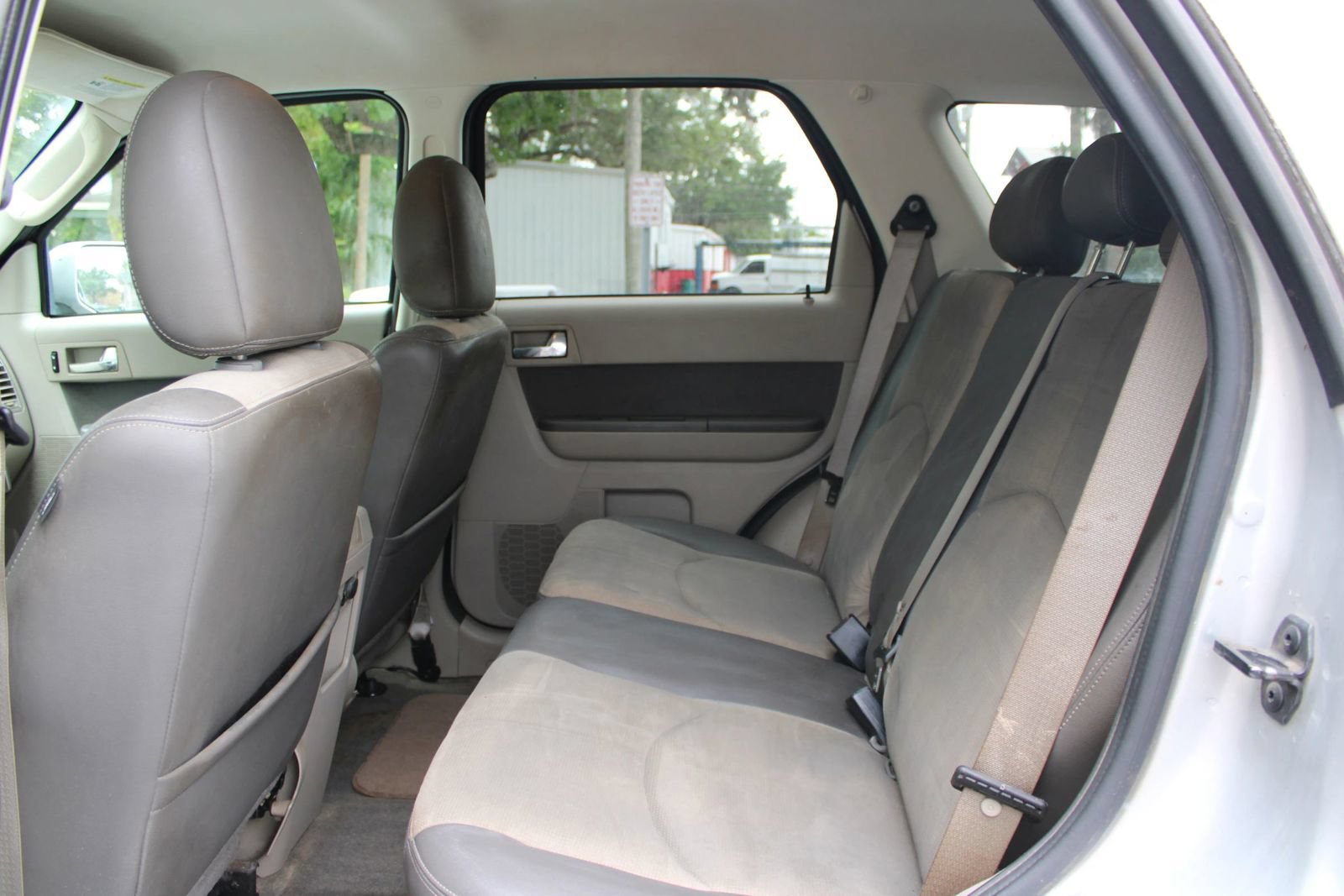 Used 2009 Mercury Mariner Premier FWD image 9