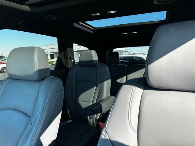 Used 2024 Buick Enclave Essence w/ Experience Buick Package image 10