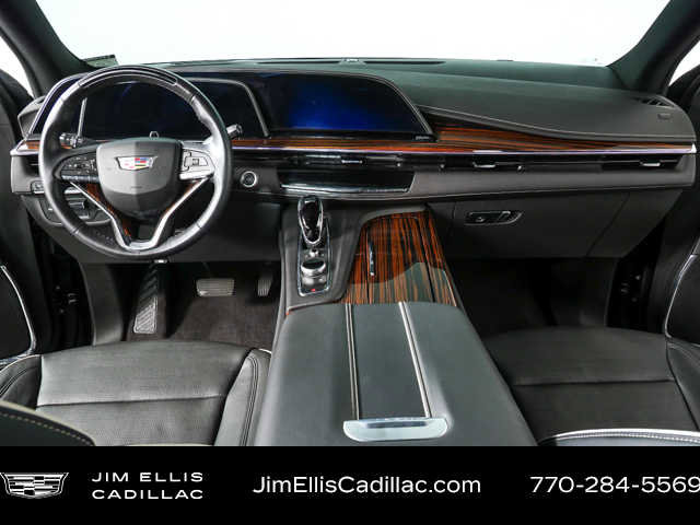 Used 2024 Cadillac Escalade Premium Luxury w/ Performance Package image 18