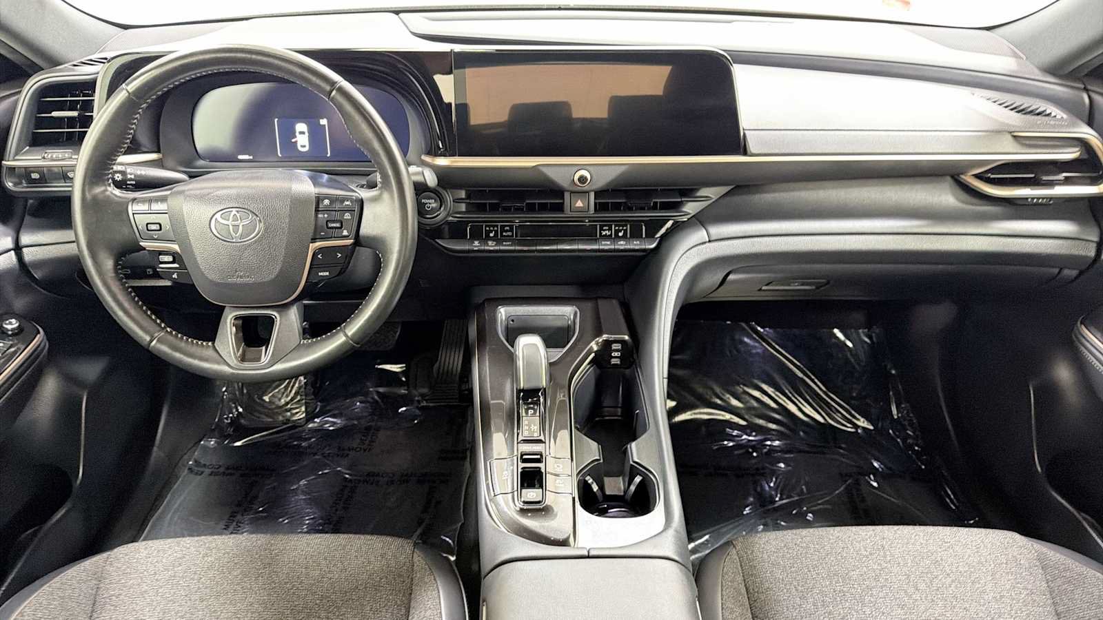 Certified 2024 Toyota Crown AWD/4WD image 26