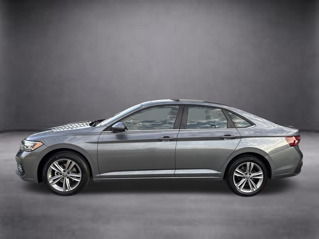Used 2024 Volkswagen Jetta SE FWD image 5