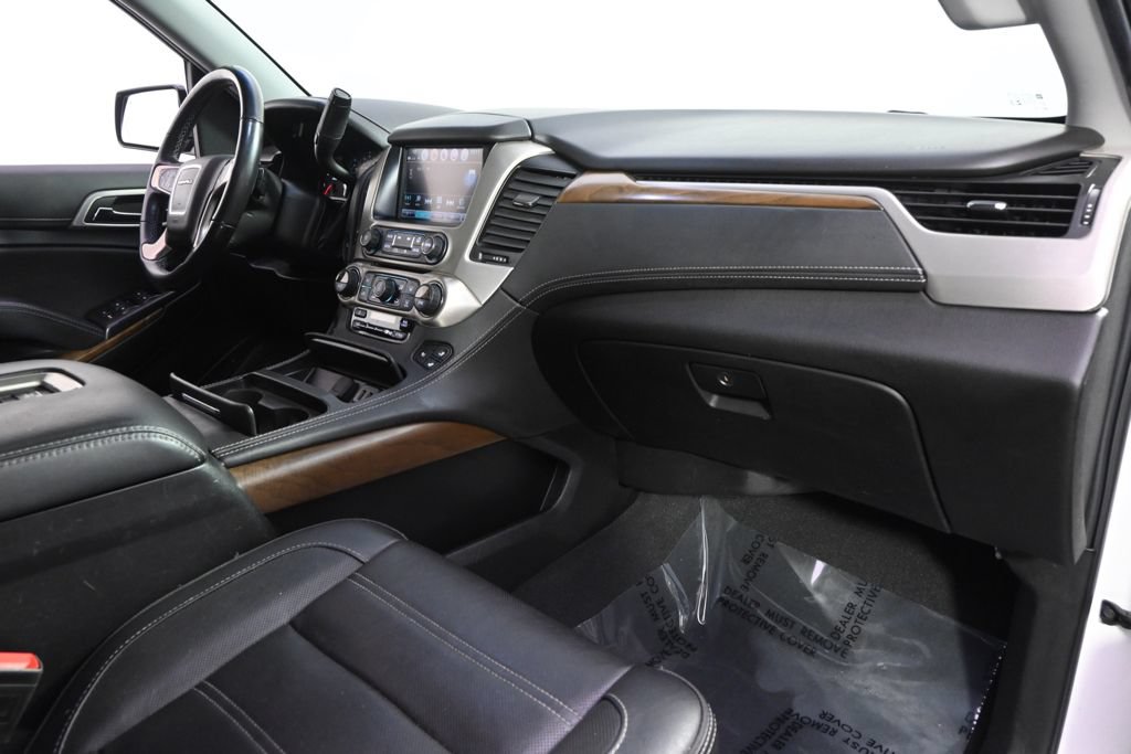 Used 2019 GMC Yukon XL Denali w/ Denali Ultimate Package AWD/4WD image 15