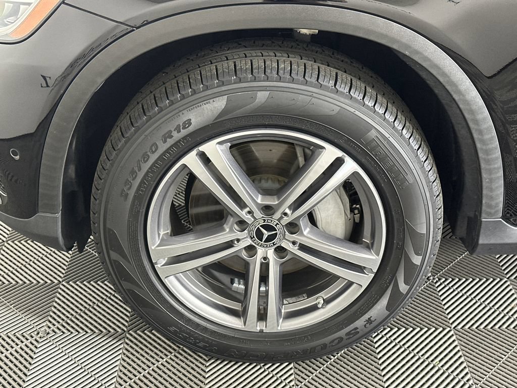Certified 2022 Mercedes-Benz GLC 300 image 12
