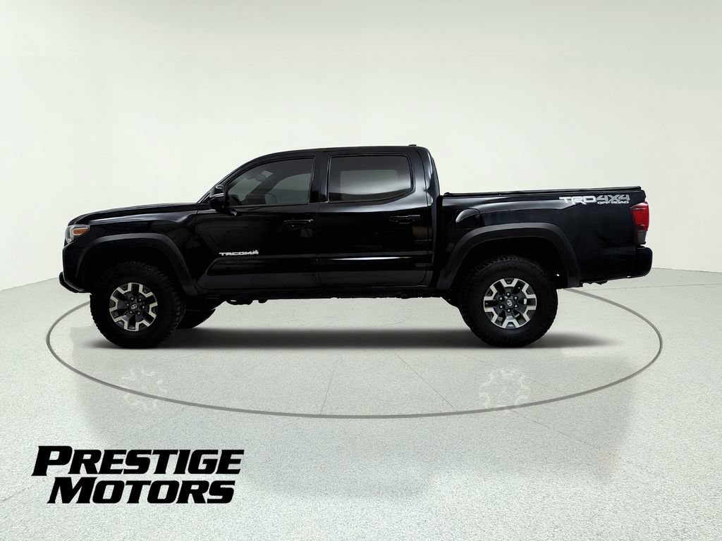 Used 2018 Toyota Tacoma TRD Off-Road w/ Technology Package AWD/4WD image 4