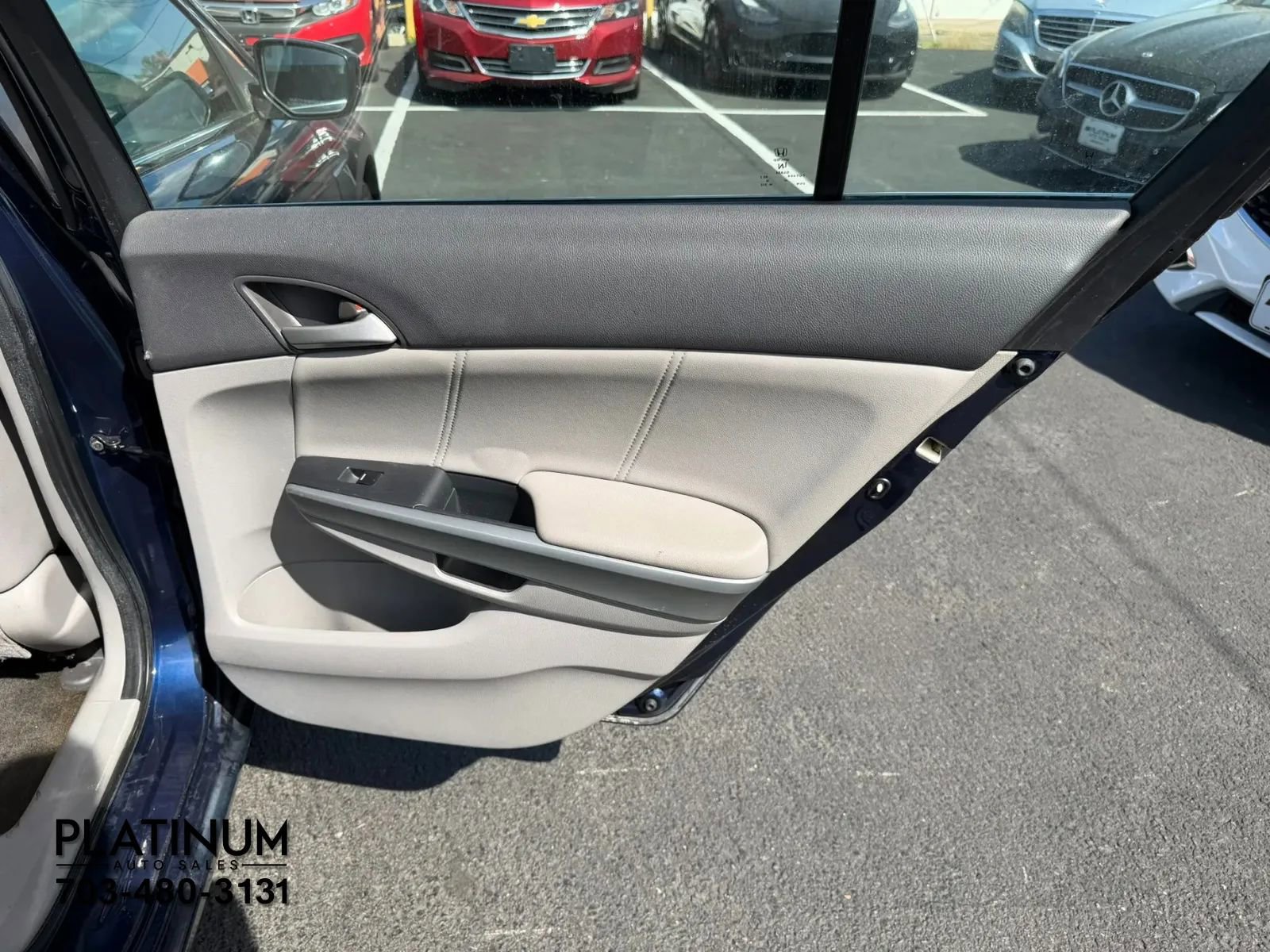 Used 2010 Honda Accord EX-L image 17