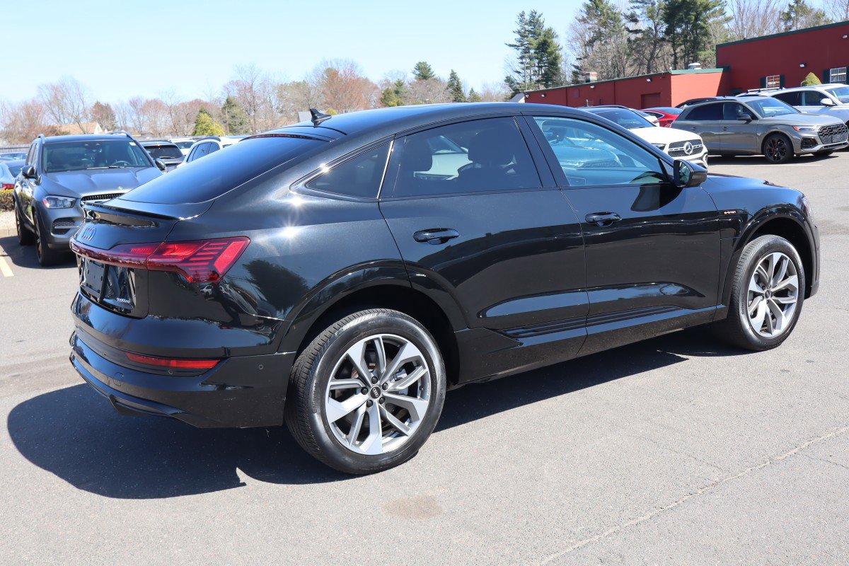 Used 2021 Audi e-tron Premium Plus w/ Premium Plus Package AWD/4WD image 5