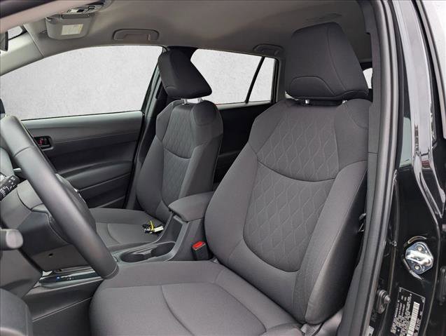 Certified 2022 Toyota Corolla Cross LE image 13