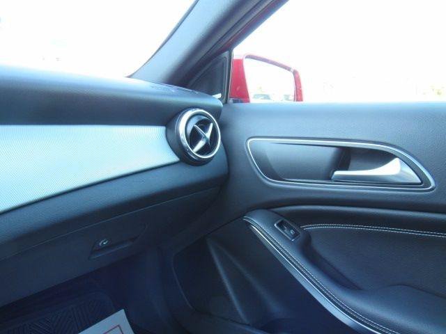 Used 2016 Mercedes-Benz GLA 250 4MATIC image 21