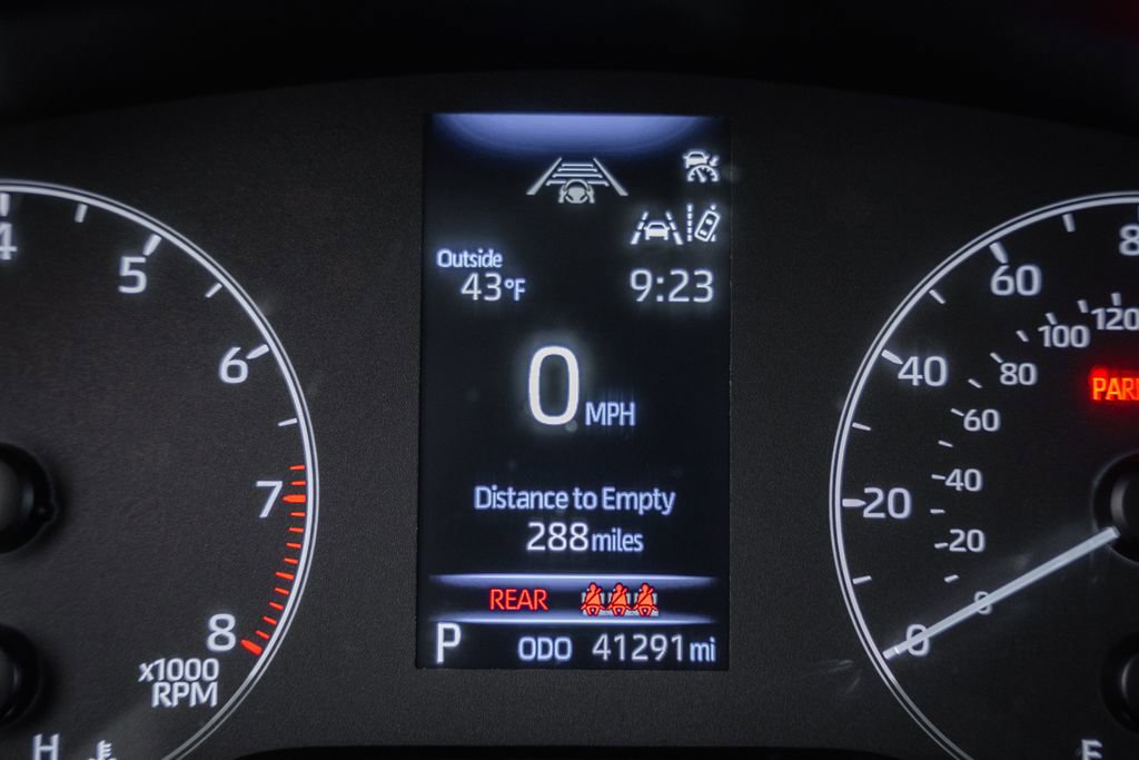 Used 2024 Toyota Corolla LE image 34