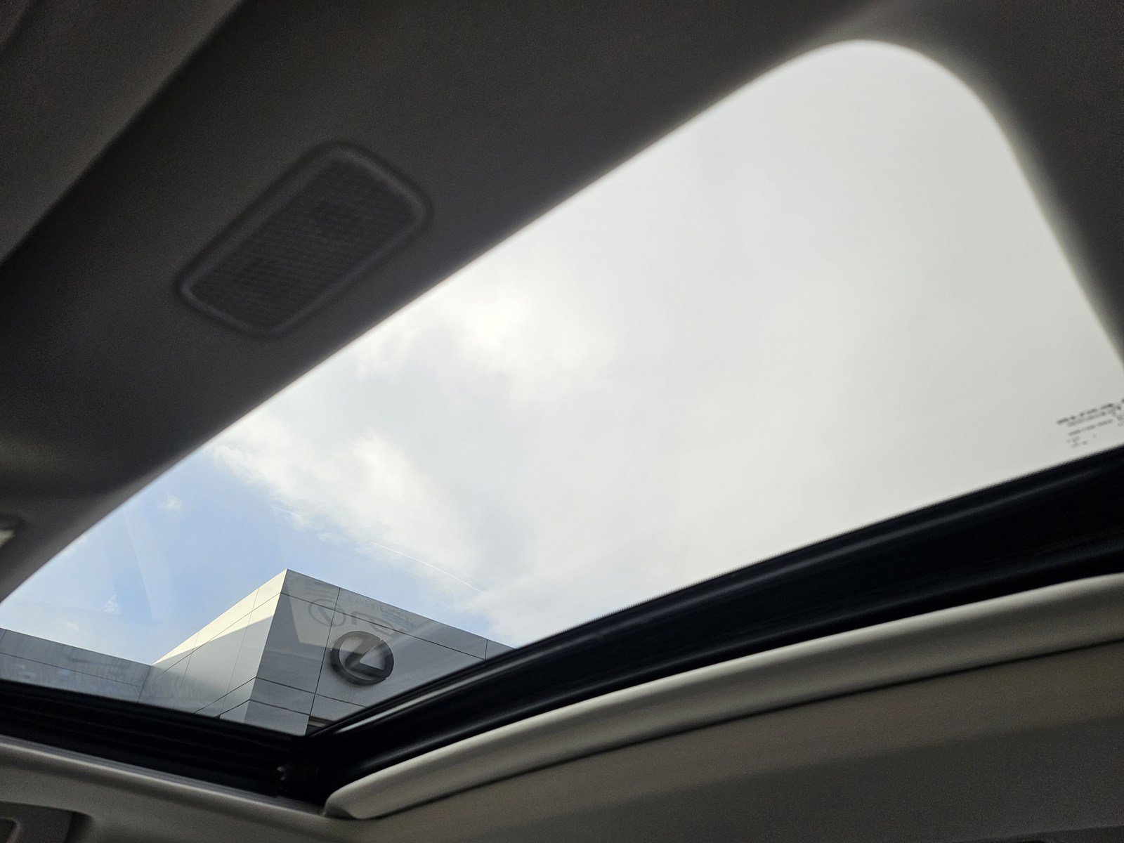 New 2025 Lexus ES 350 image 18