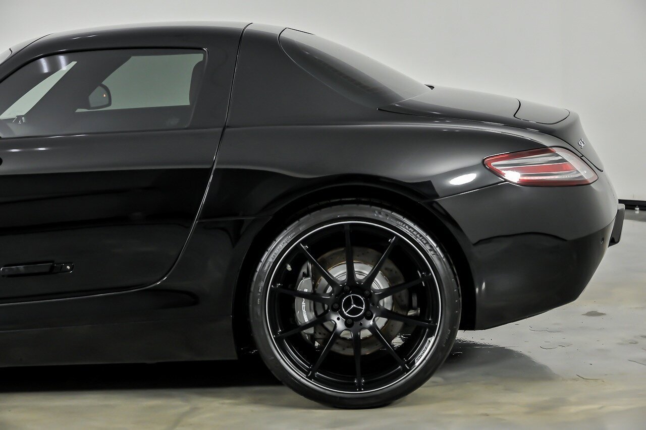 Used 2012 Mercedes-Benz SLS AMG Coupe image 10