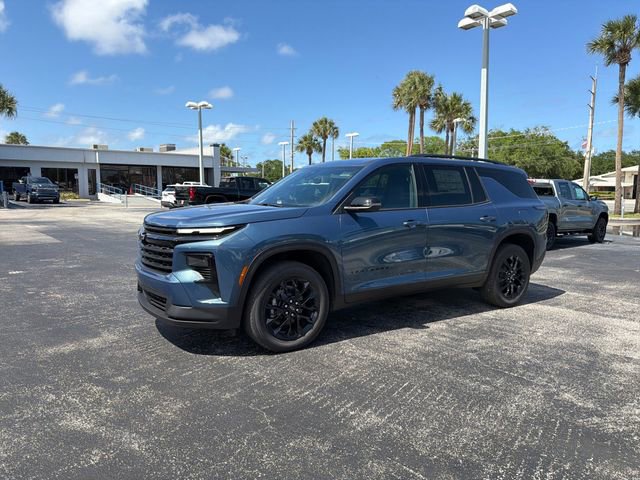 New 2026 Chevrolet Traverse LT w/ Midnight/Sport Edition FWD video 2