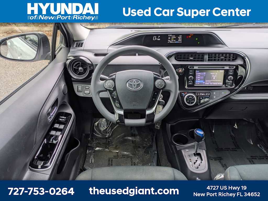 Used 2018 Toyota Prius C Two image 17