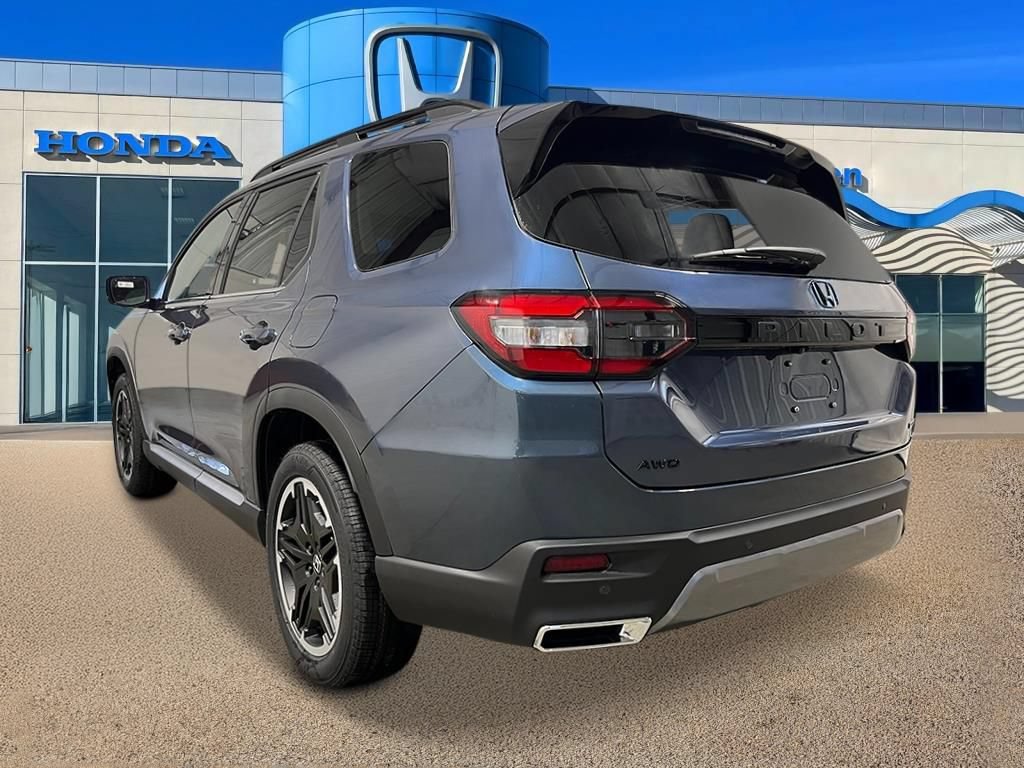 New 2026 Honda Pilot Touring image 3