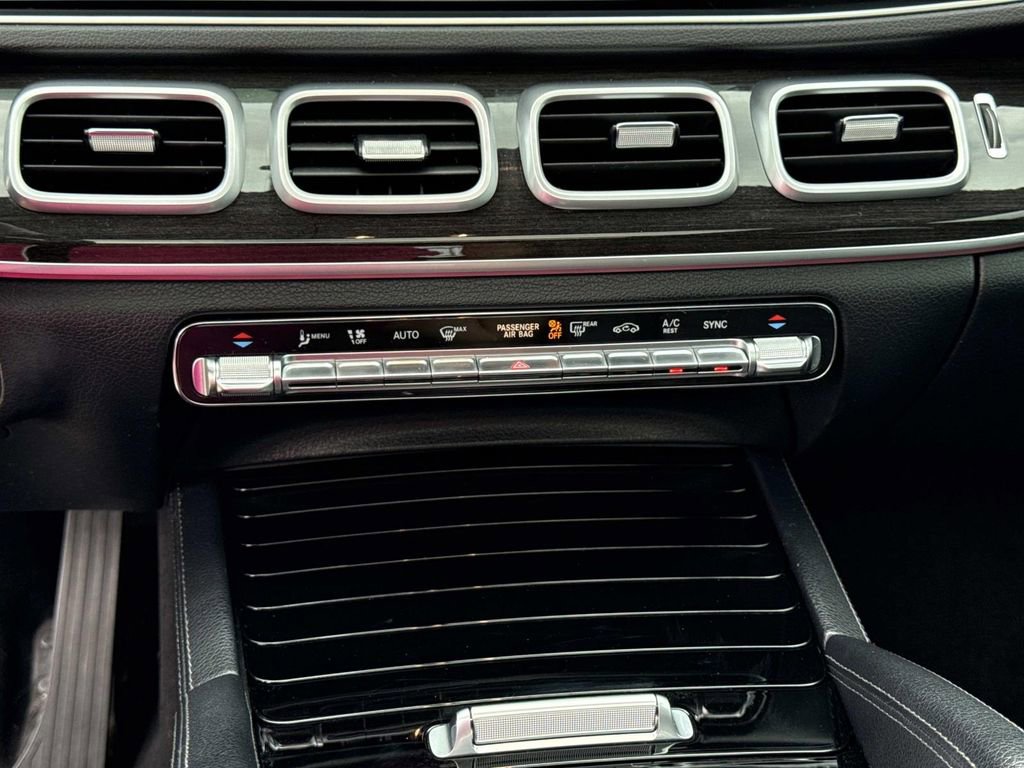 Used 2020 Mercedes-Benz GLE 450 4MATIC image 29